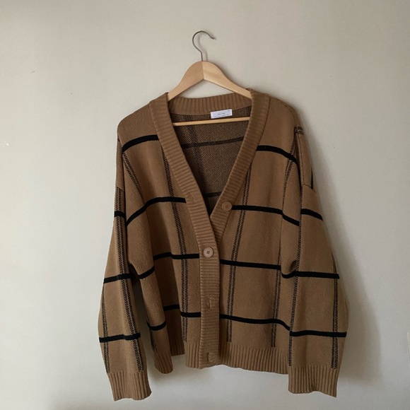 Oak + Fort Oversized Plaid Cardigan - Picture 3 of 11